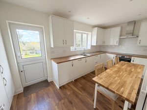 Photo 23- click for photo gallery